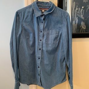 Tommy Hilfiger Women’s Button Down